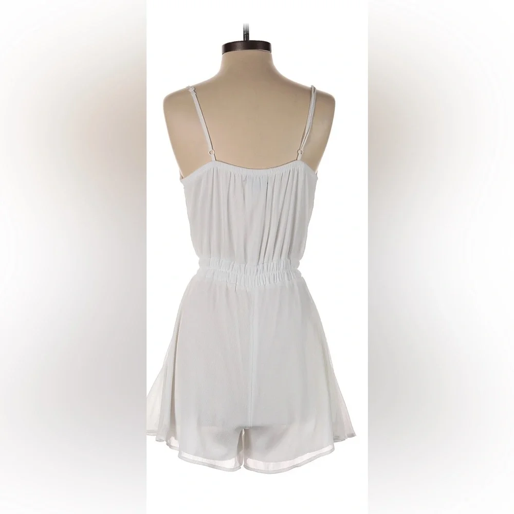 TRIXXI White Romper - Picture 2 of 2